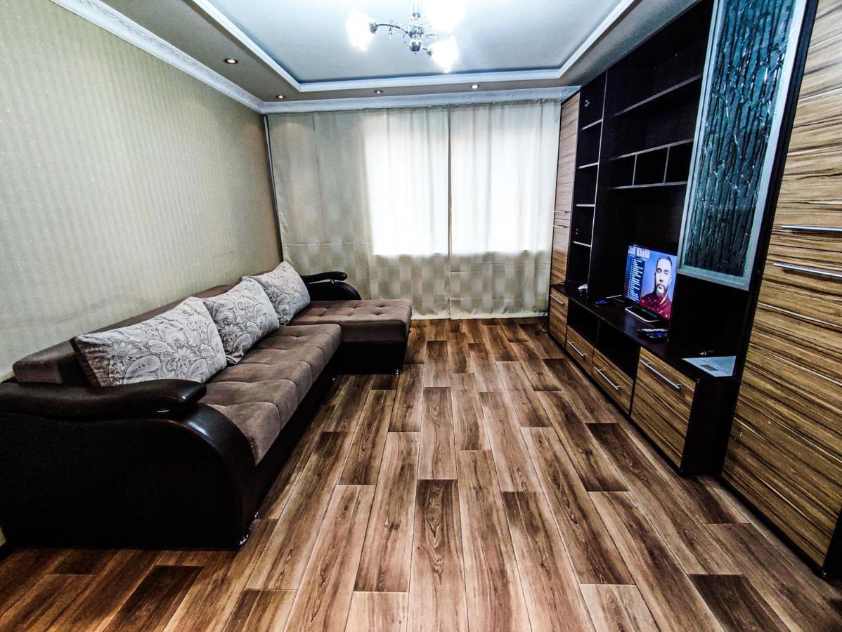 уютная трёхкомнатная Apartment *